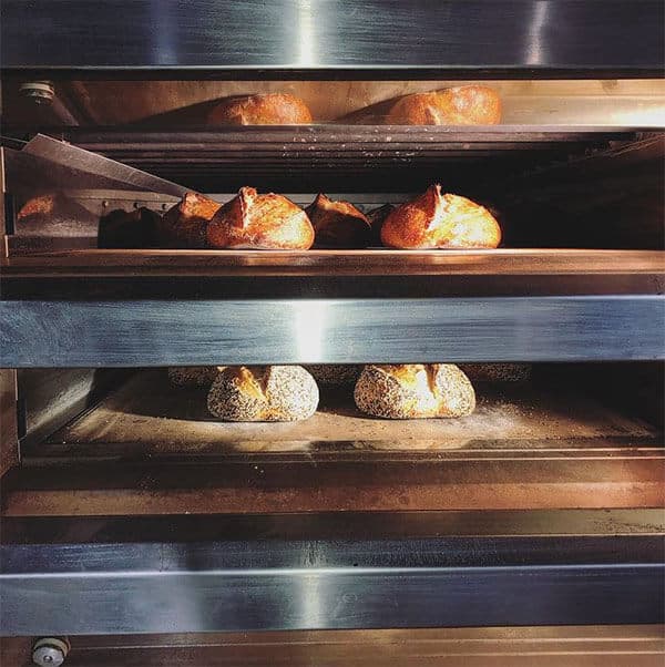 Niedlov's bread in the oven